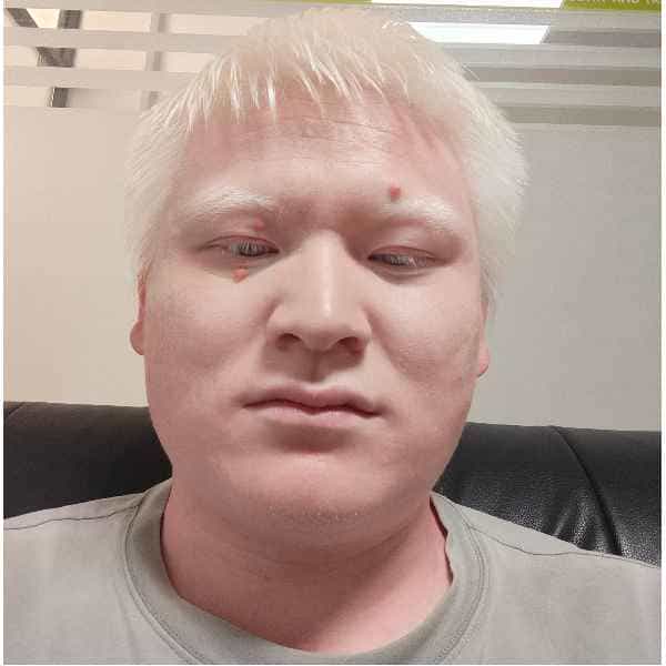 30岁岁安徽单身帅哥 - 安顺吉缘网