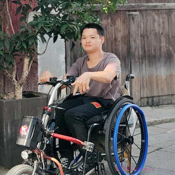 33岁岁湖北单身帅哥 - 安顺吉缘网