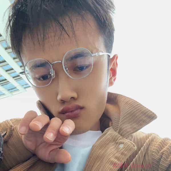 31岁岁贵州单身帅哥 - 安顺吉缘网